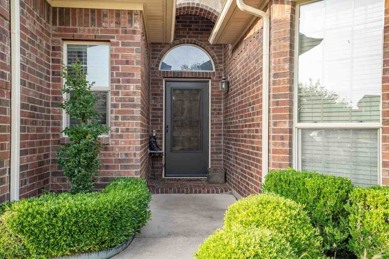 3124 Buckthorn Ln - Photo 3 of 21