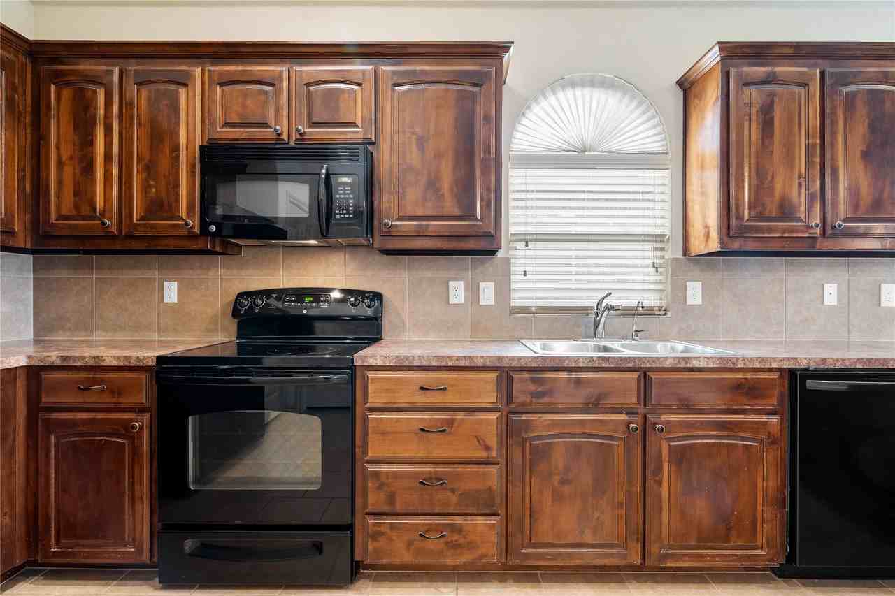 3124 Buckthorn Ln - Photo 7 of 21