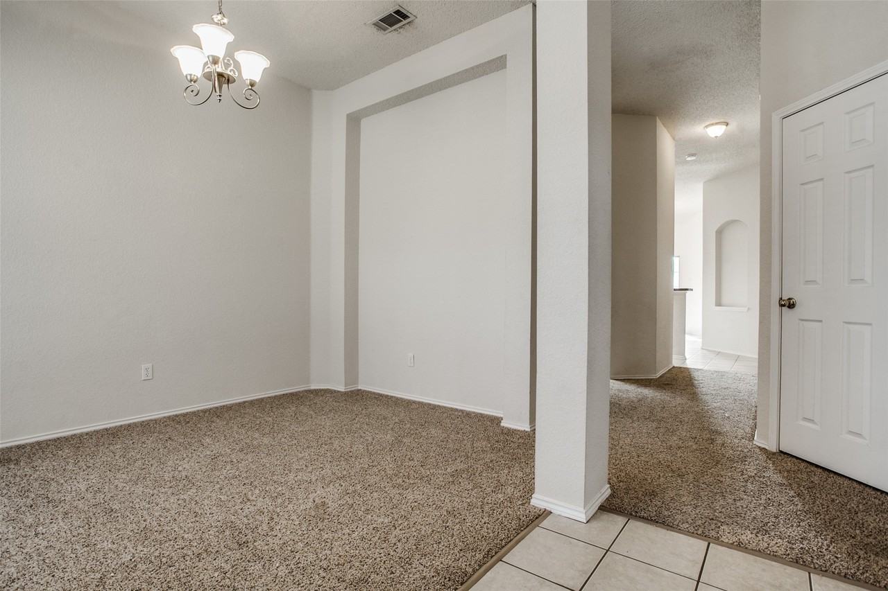 4213 Magnolia Dr - Photo 4 of 25