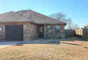 featured image of 931 Robineta Ln