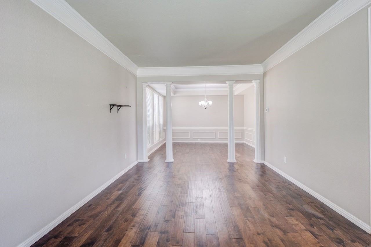 4133 Williams Ct - Photo 5 of 27
