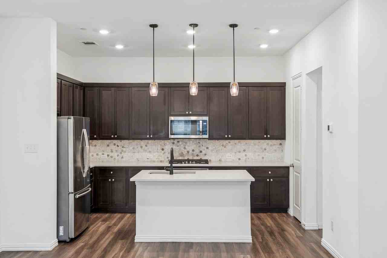 2215 Adena Springs Dr