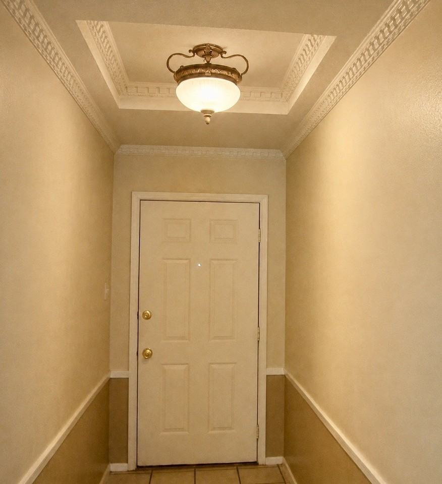 3816 Wrentham Dr - Photo 2 of 9