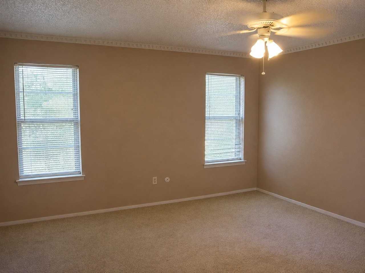 3816 Wrentham Dr - Photo 6 of 9