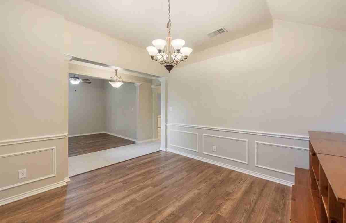 1803 Clover Hill Rd - Photo 4 of 37