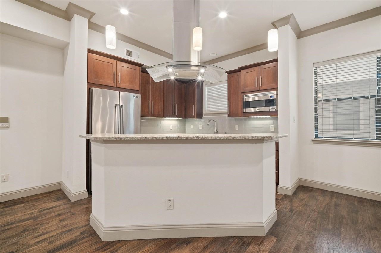 3134 Ross Ave #3 - Photo 2 of 28