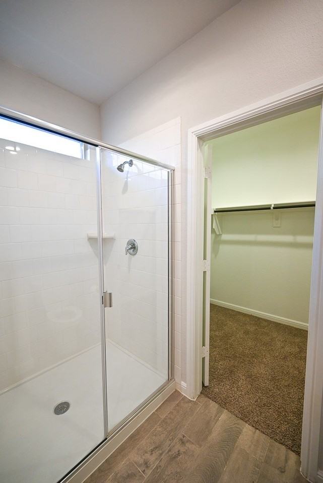 121 Hollytree Ln - Photo 6 of 13
