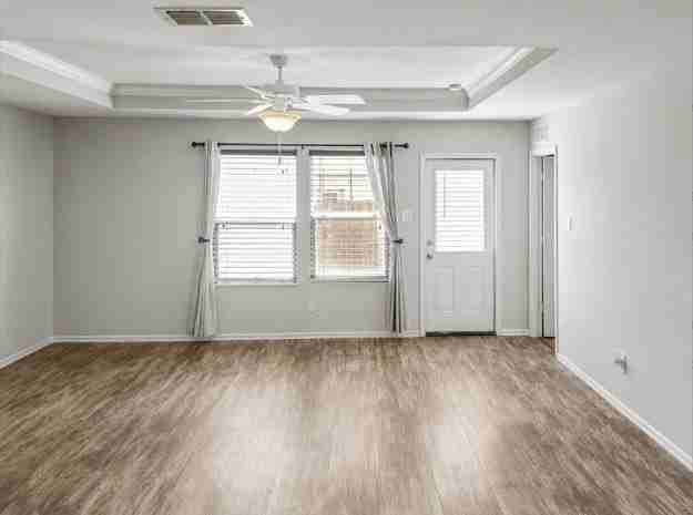 433 Magma Dr - Photo 7 of 24