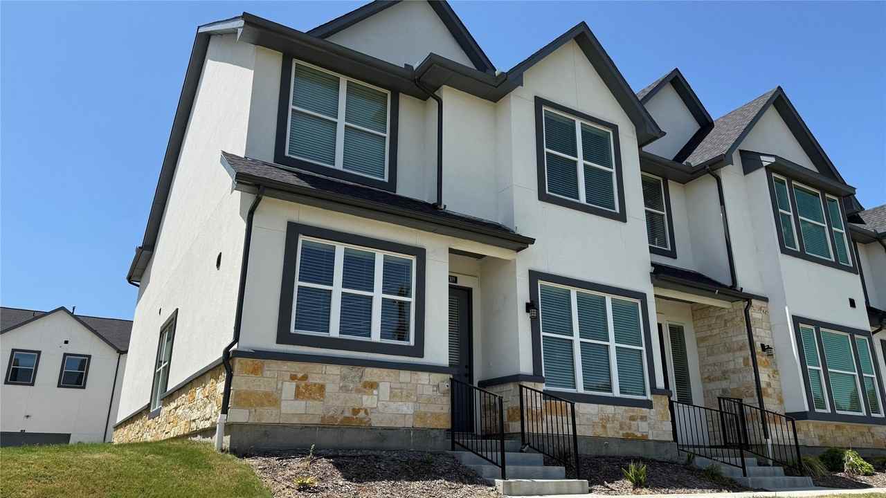 309 Mule Deer Mews - Photo 2 of 22