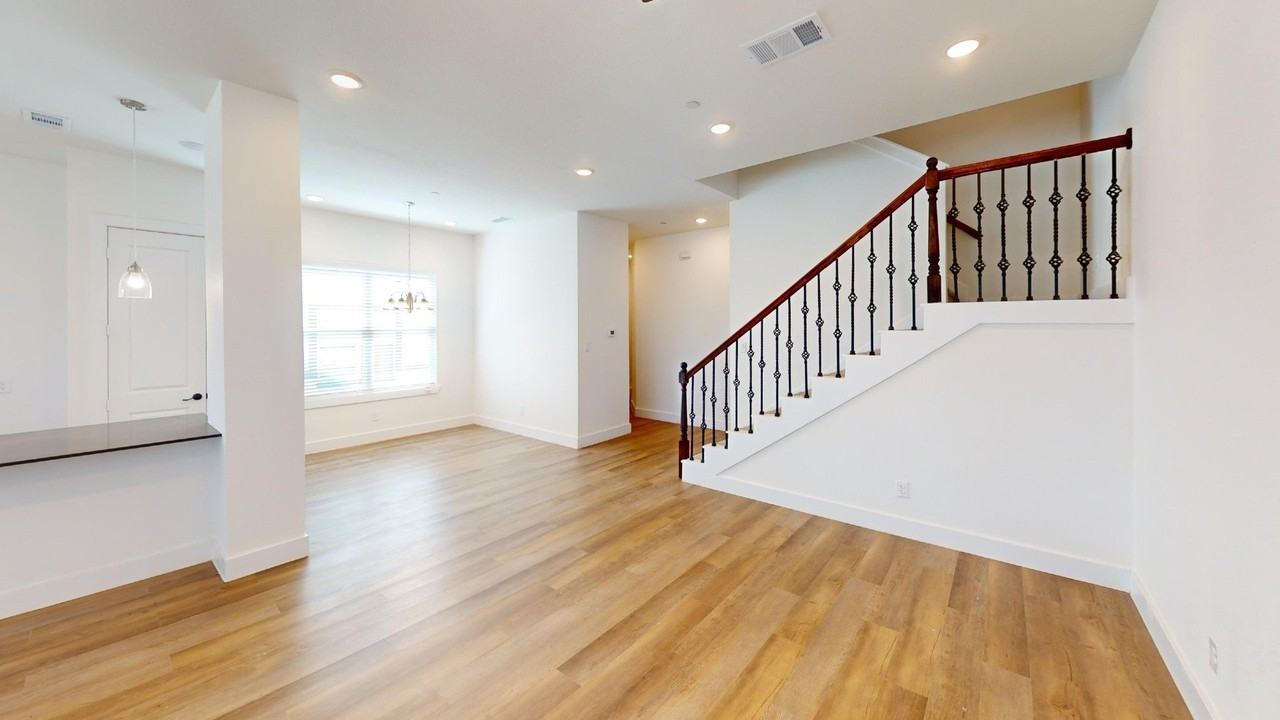 309 Mule Deer Mews - Photo 5 of 22