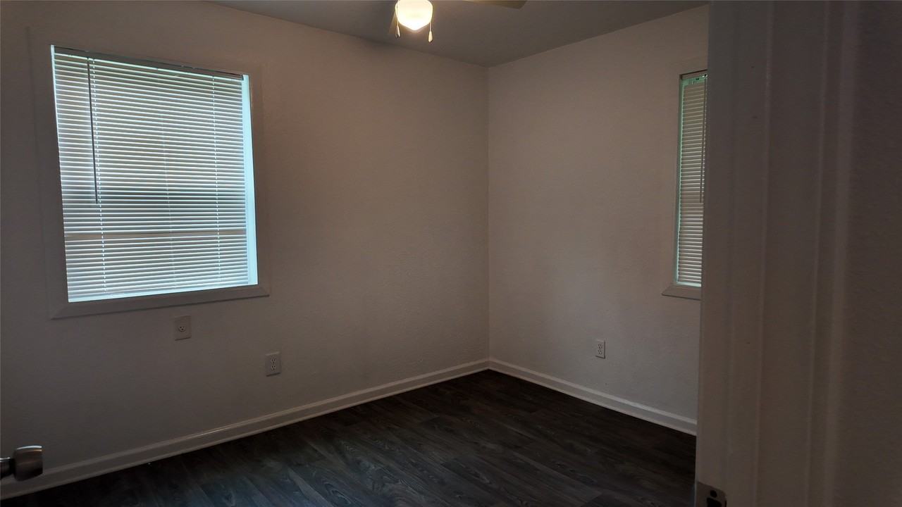 1001 E Park Ave - Photo 7 of 14