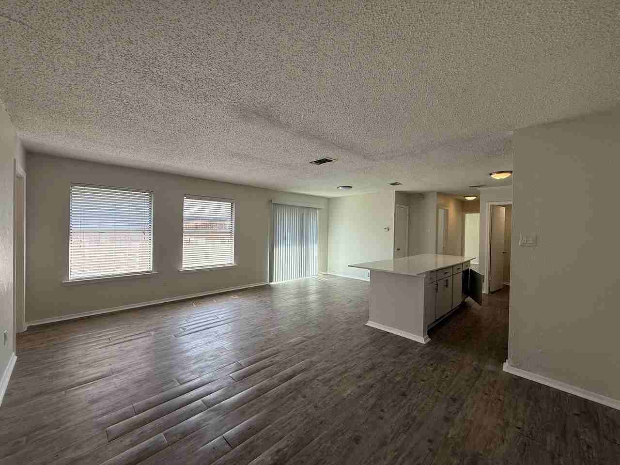 9016 Greenmound Ave - Photo 4 of 17