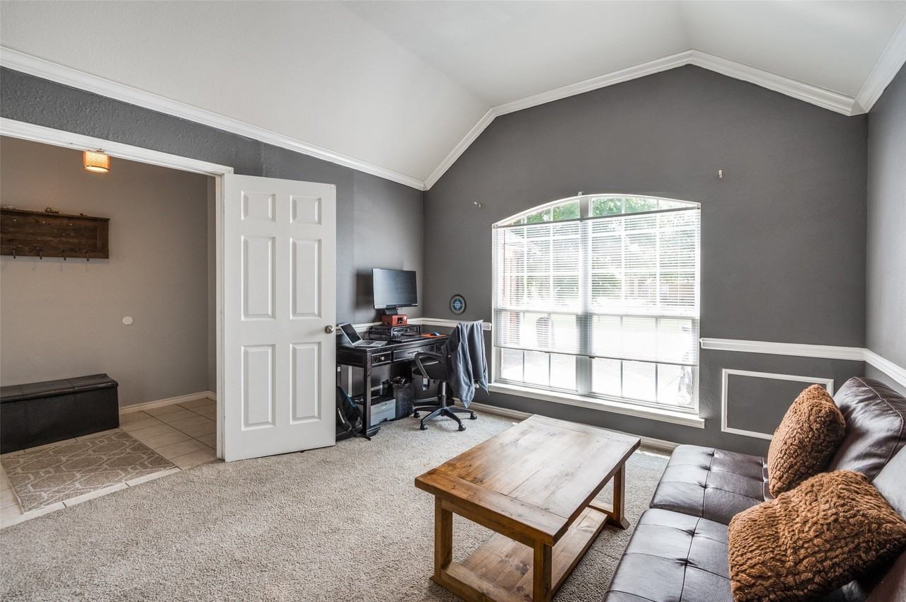 4309 Temecula Creek Trl - Photo 3 of 16