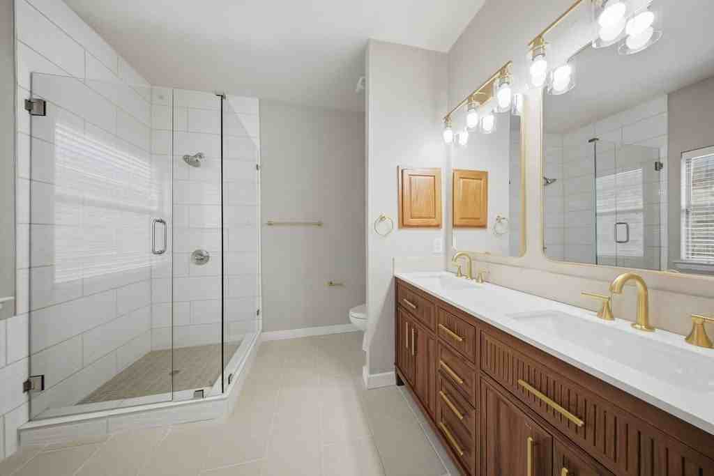 2140 Walnut Square Dr - Photo 7 of 15