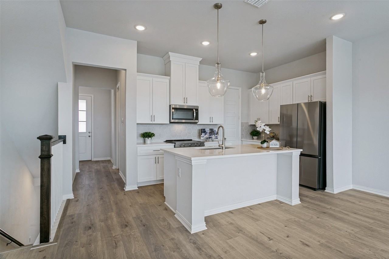 4488 N River Walk Dr - Photo 7 of 27