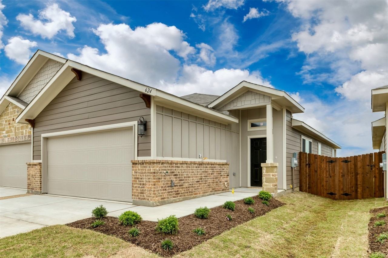 624 Harvest Moon Dr