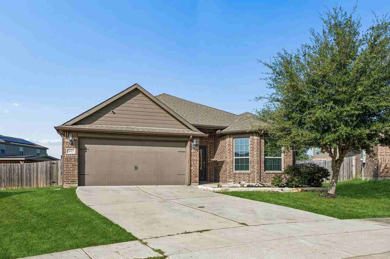 1613 Weathervane Way - Photo 3 of 25