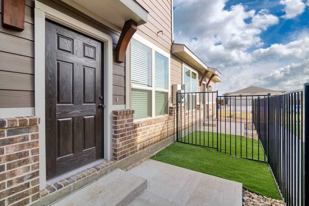 743 Harvest Moon Dr - Photo 3 of 20