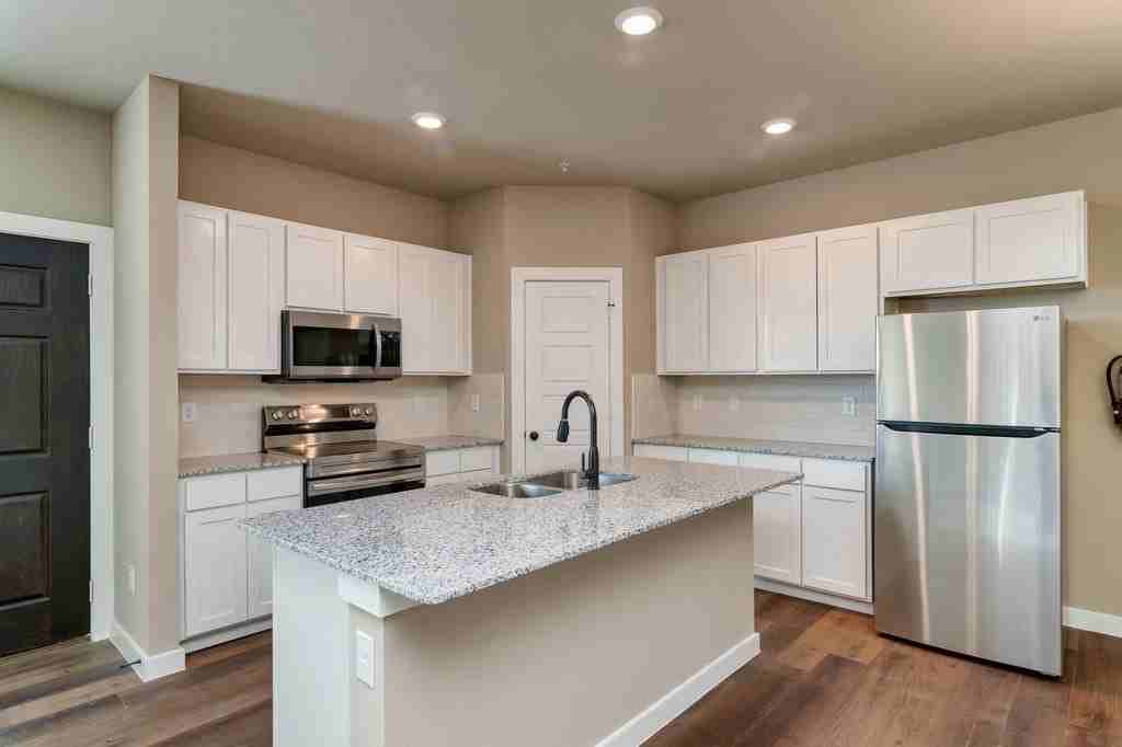 743 Harvest Moon Dr - Photo 7 of 20