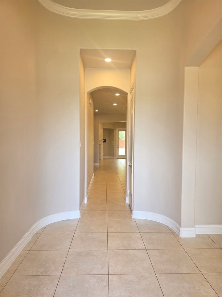 12648 Hollister Dr - Photo 2 of 18