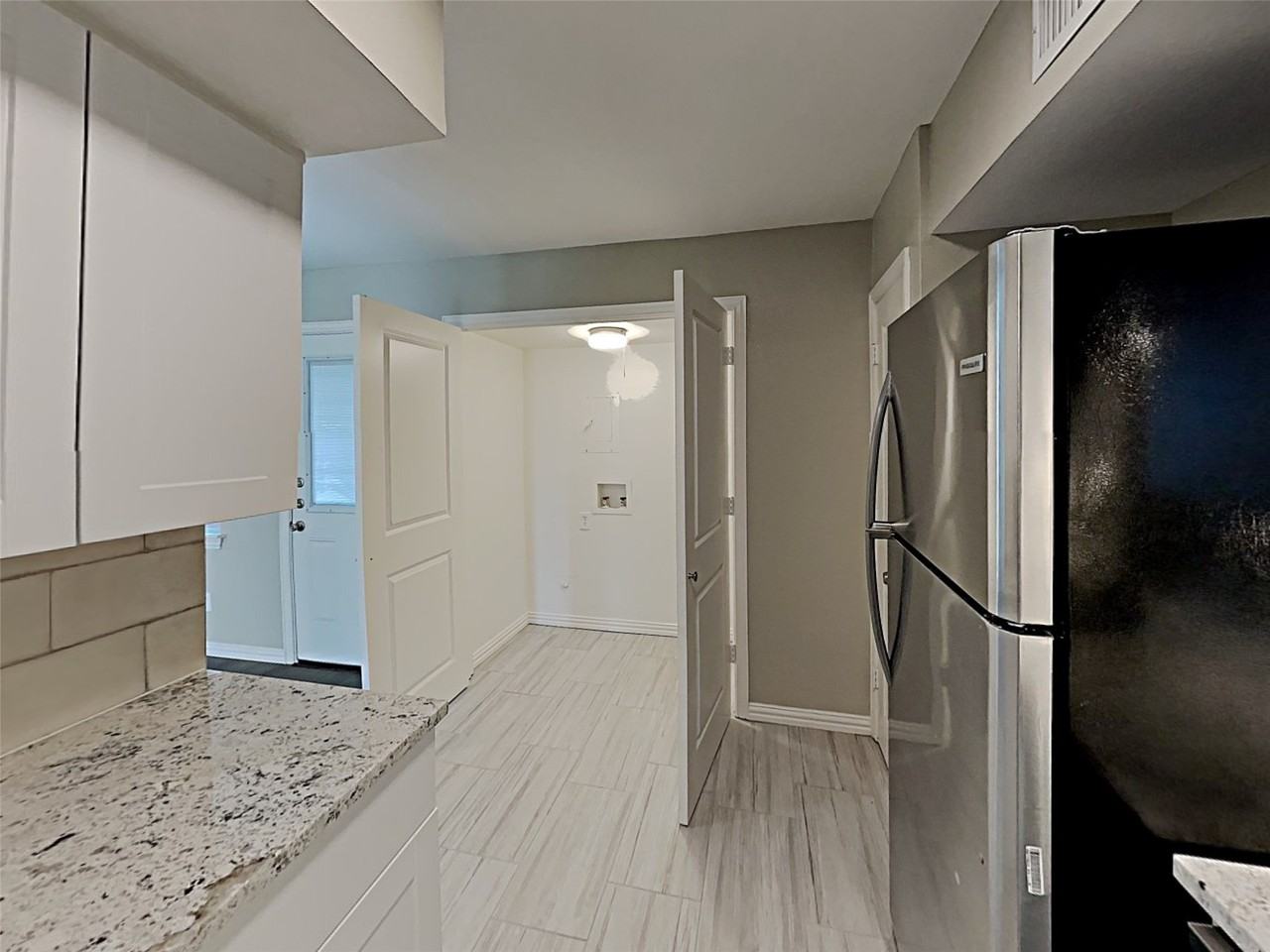 2877 Joanna Dr - Photo 4 of 17