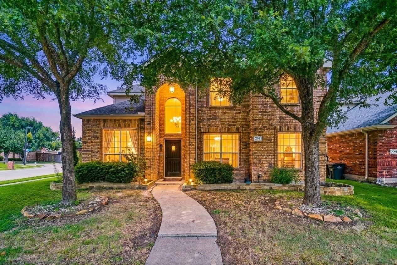 208 N Arbor Ridge Dr