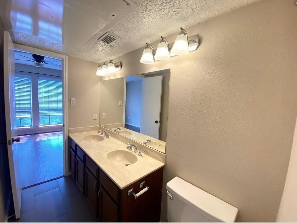 3101 Townbluff Dr #423 - Photo 7 of 12