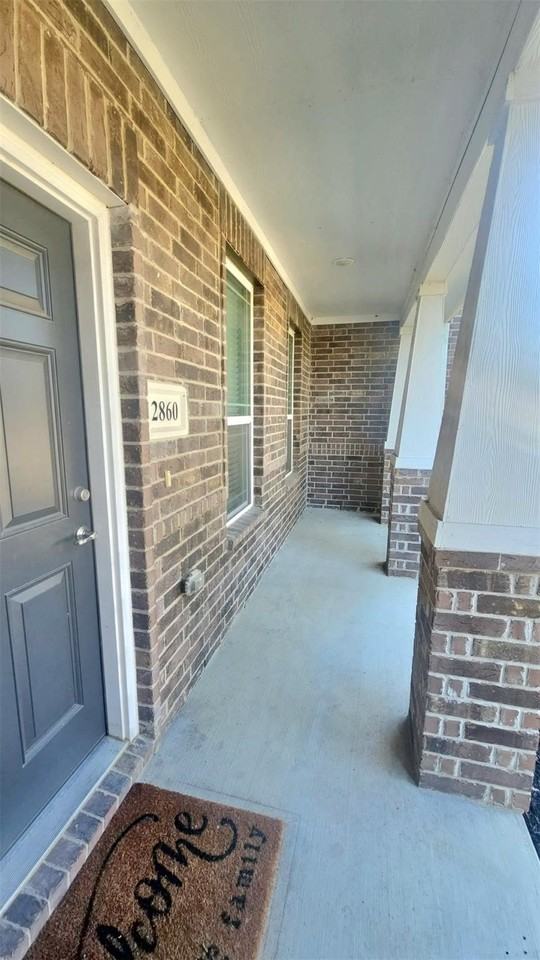 2860 Appaloosa Ln - Photo 2 of 14