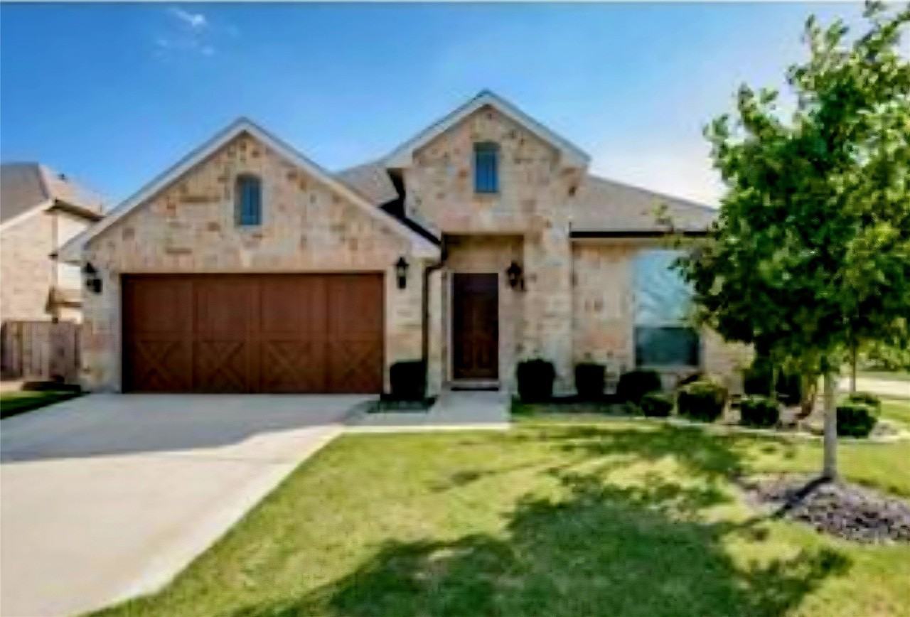 2200 Shannon Dr - Photo 2 of 25