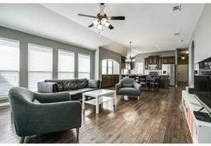 2200 Shannon Dr - Photo 3 of 25