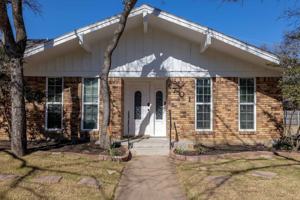 featured image of 701 Kentwood Cir