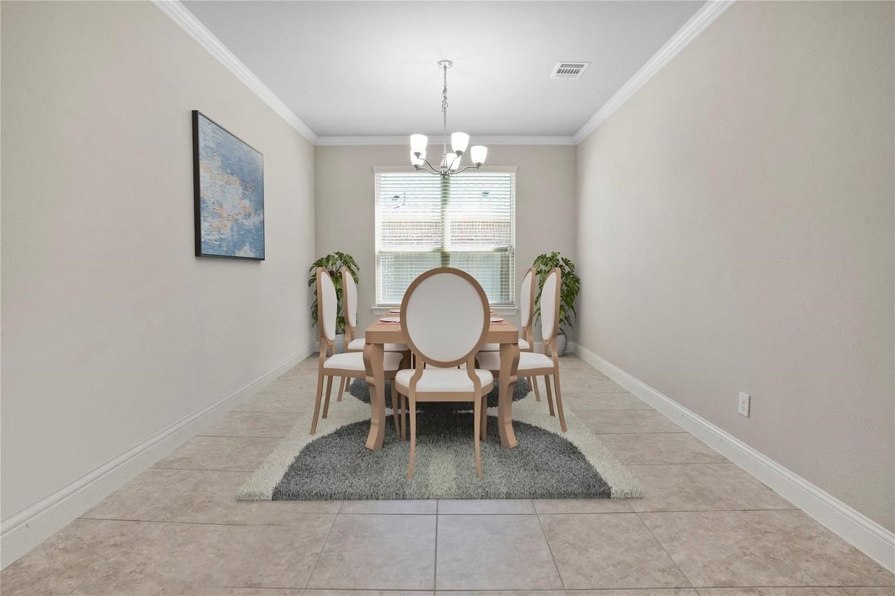 276 Goliad Trl - Photo 3 of 22