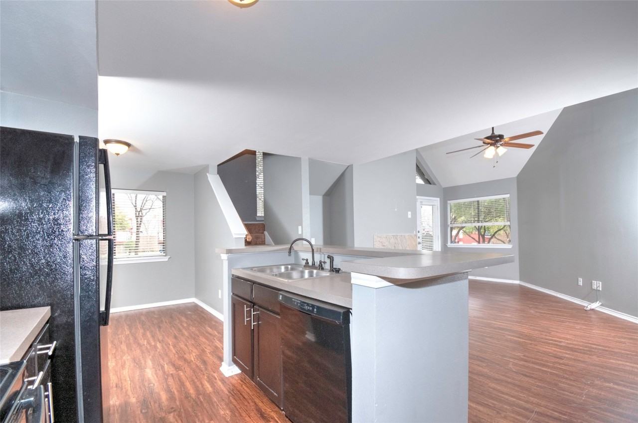 9831 Walnut St #209 - Photo 3 of 26