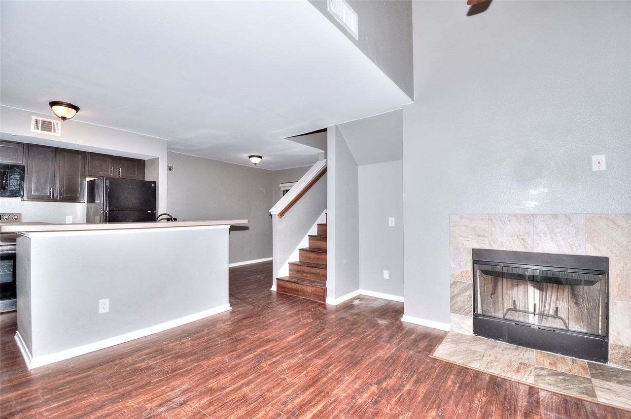 9831 Walnut St #209 - Photo 4 of 26
