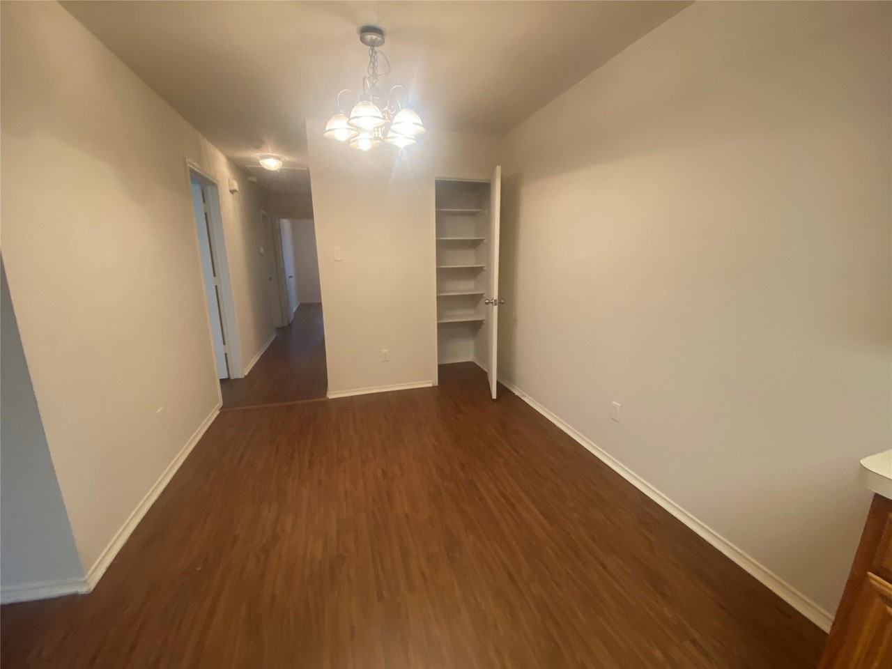 2302 Coleman Ave - Photo 4 of 12