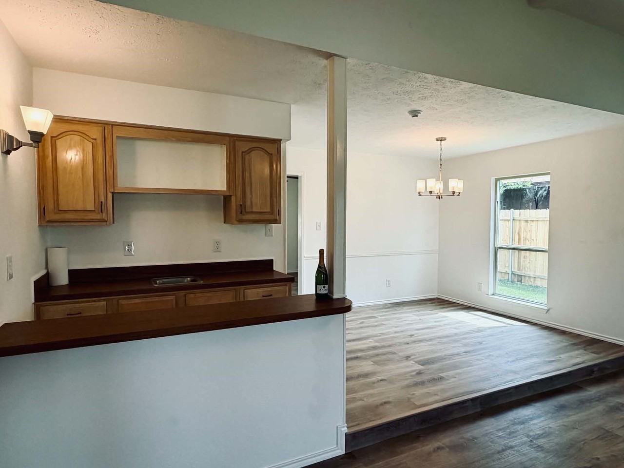 1101 Lombardy Dr - Photo 3 of 17