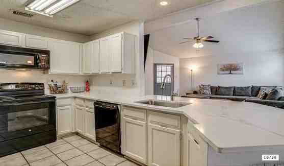 562 Stringfellow Dr - Photo 5 of 24
