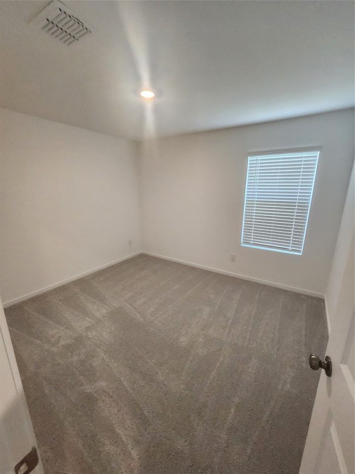 15013 Bushwacker Way - Photo 3 of 16