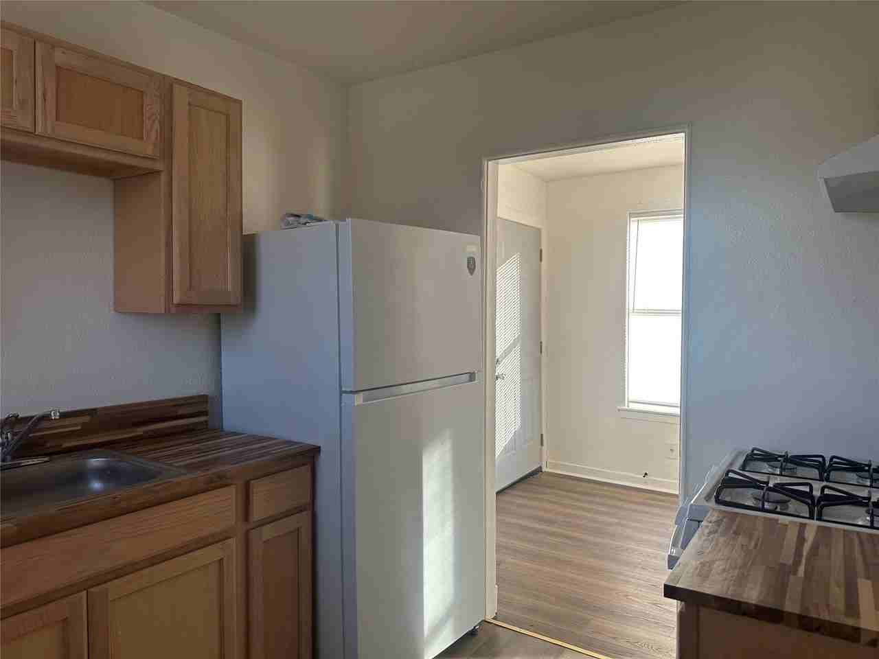 1217 Estelle St #1217-1219 - Photo 2 of 11