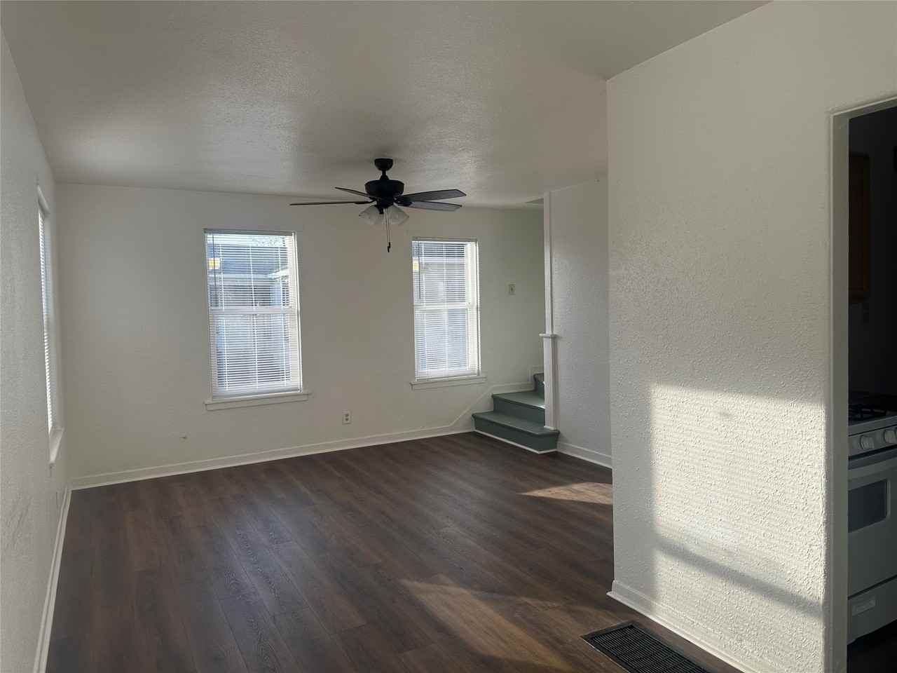 1217 Estelle St #1217-1219 - Photo 3 of 11