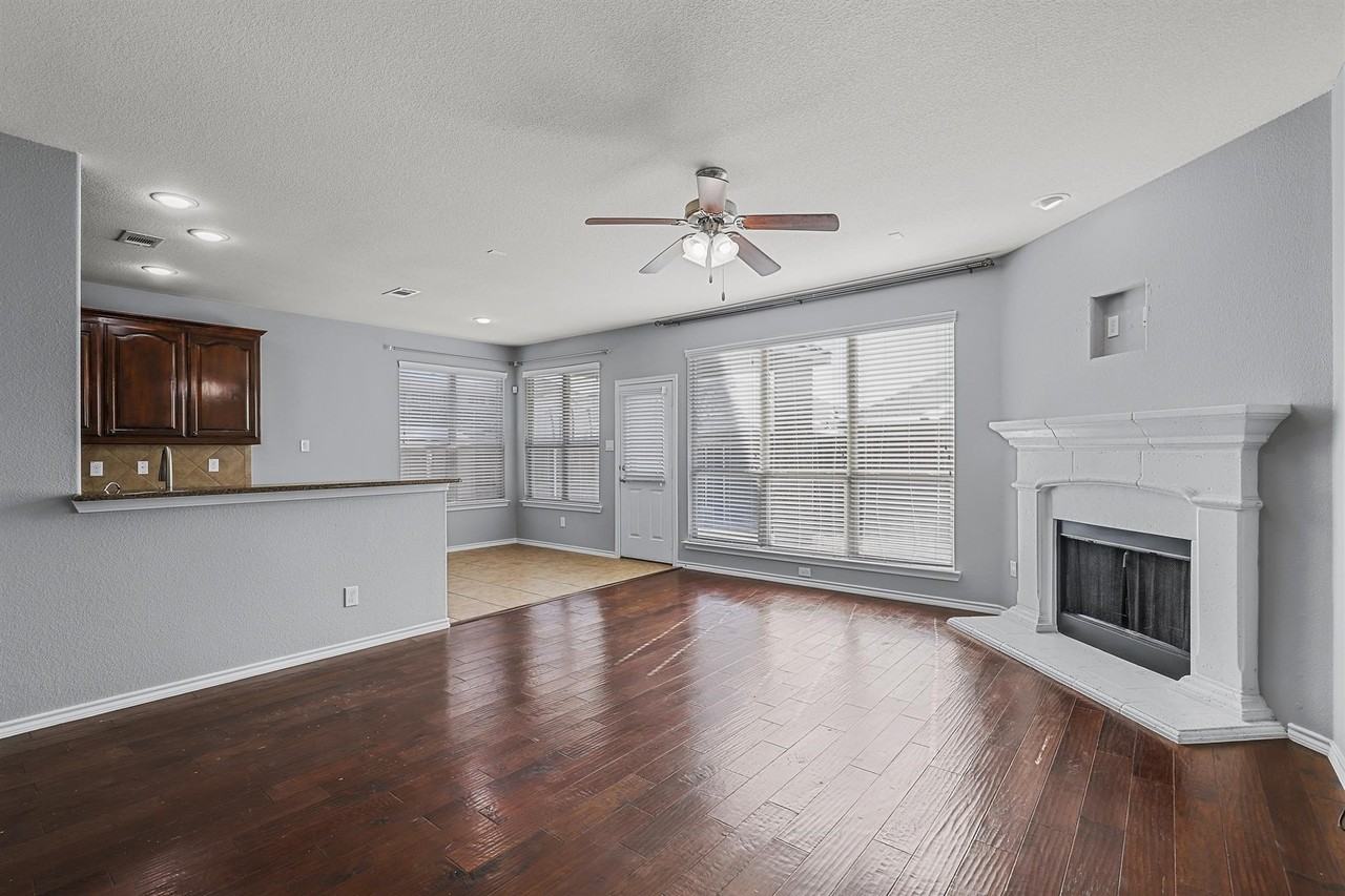 13229 Larks View Pt - Photo 3 of 21