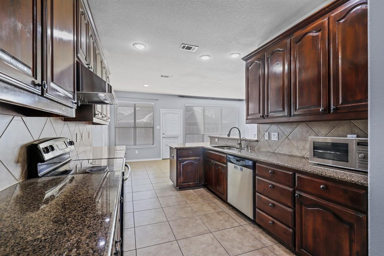 13229 Larks View Pt - Photo 6 of 21