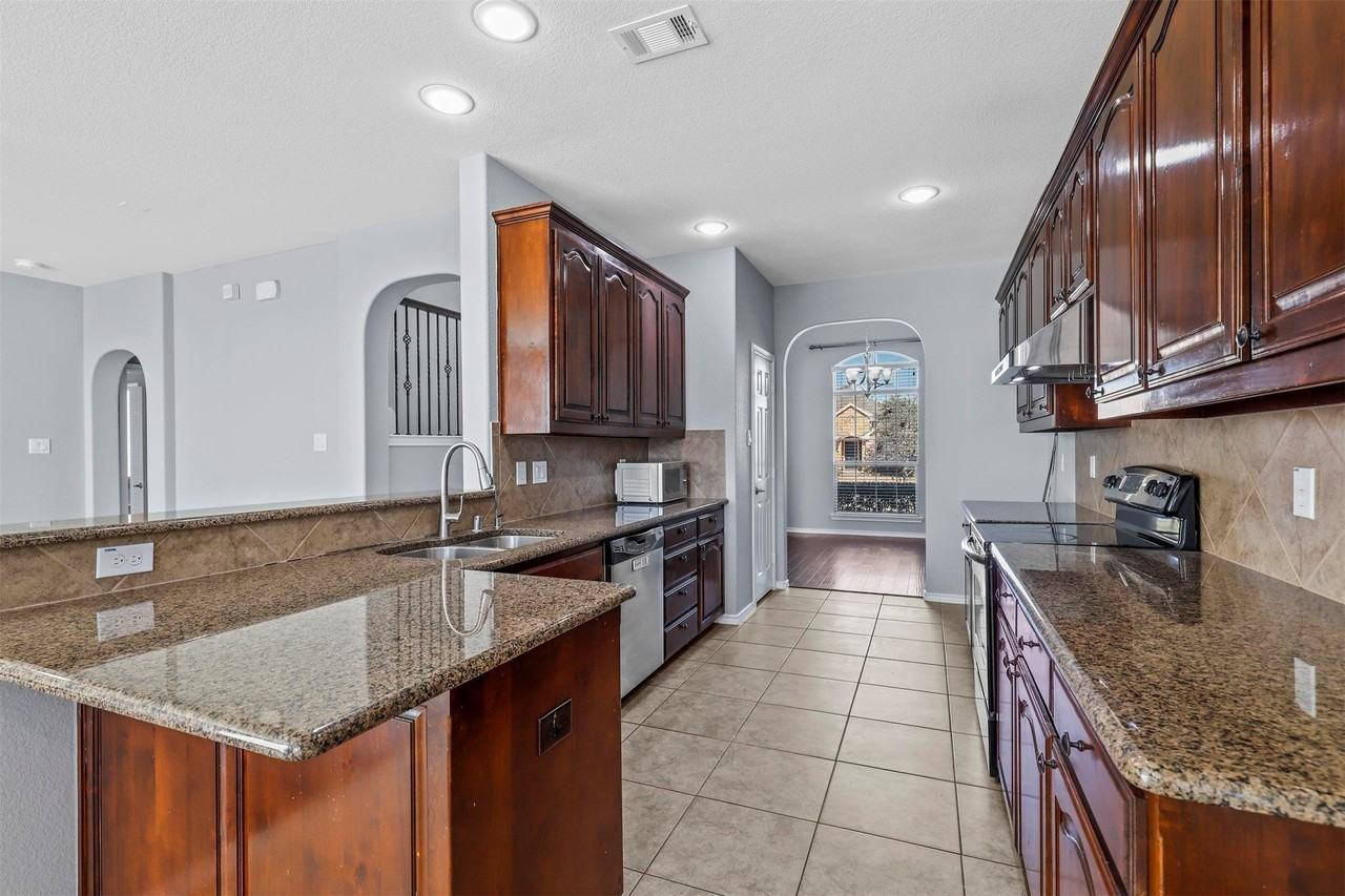 13229 Larks View Pt - Photo 7 of 21