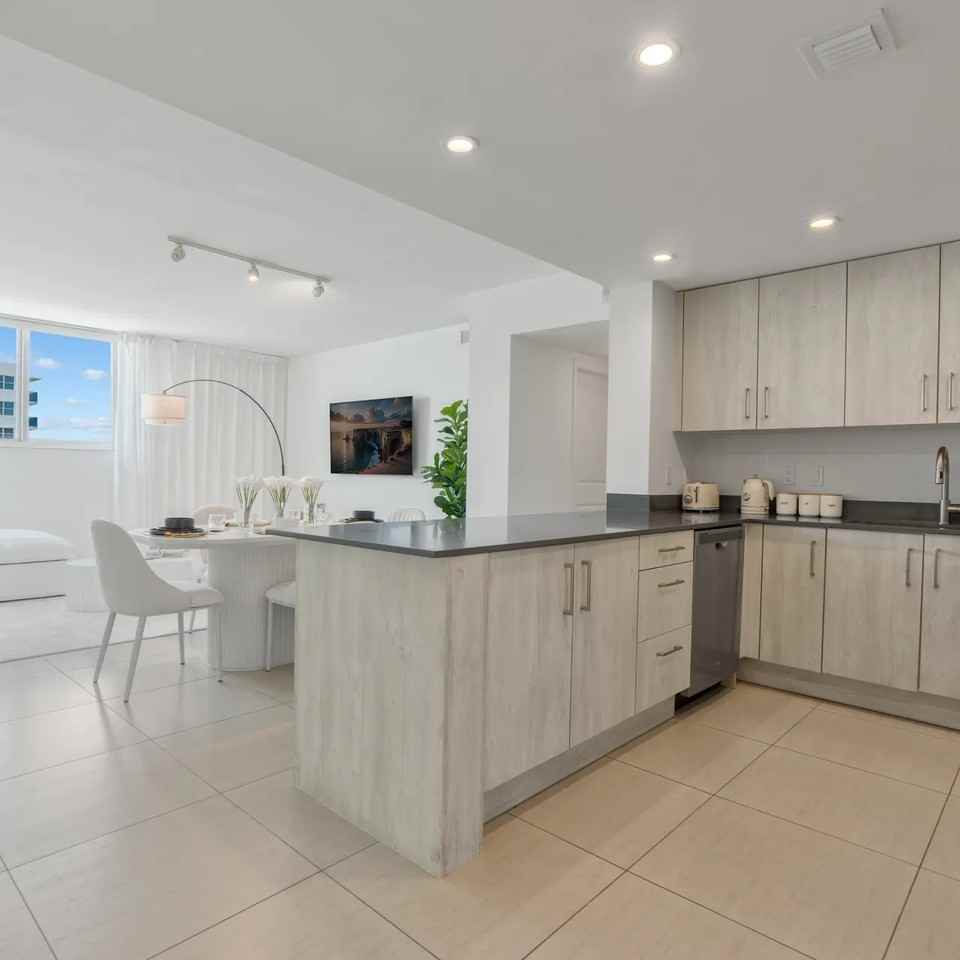 1900 South Treasure Drive - Photo 4 of 10