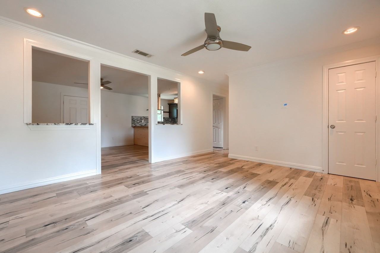 1246 Woodburn Trl - Photo 5 of 24