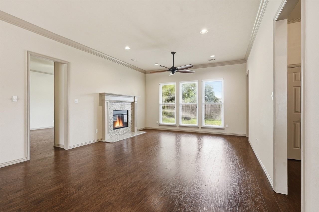 3318 Summergrove Dr - Photo 5 of 29