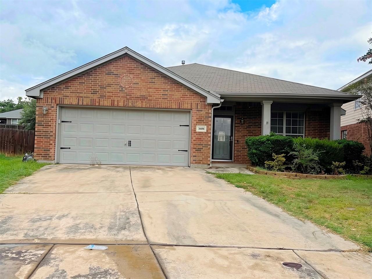 5601 Piedra Dr - Photo 2 of 32