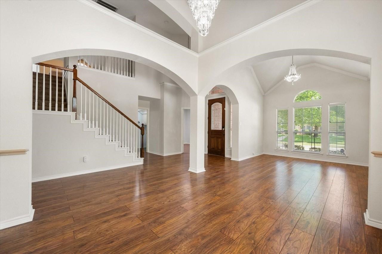 7700 Buccaneer Cir - Photo 7 of 35