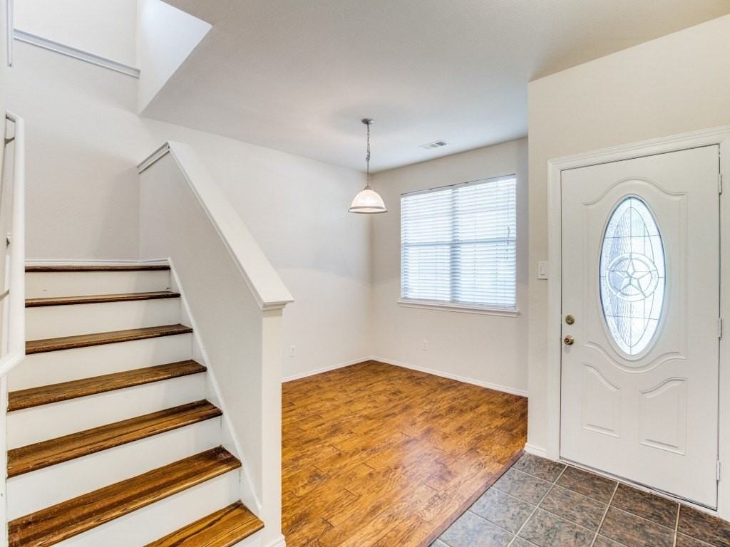 616 Crystal Falls Dr - Photo 4 of 25