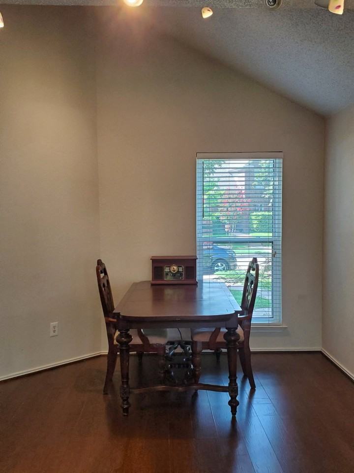 1704 Quail Run Dr - Photo 4 of 14